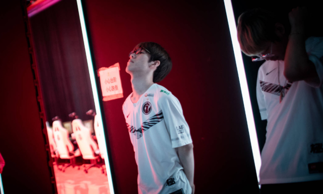 也让外界对 也让外界对