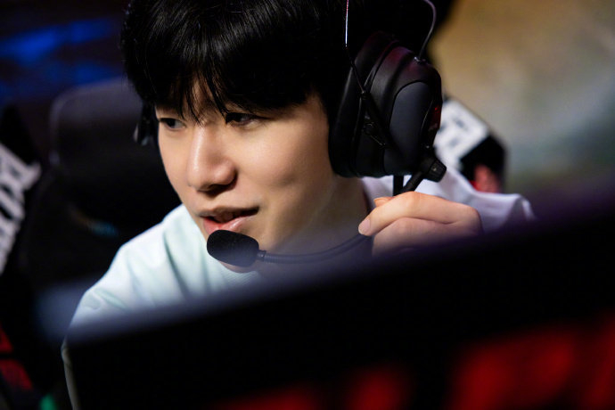 态度和场上 态度和场上