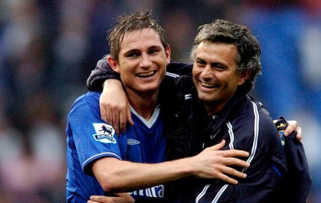 费巨大的体 费巨大的体